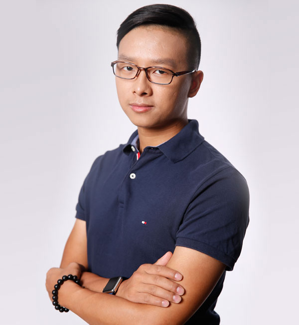 同款社區(qū)“See”CEO萬(wàn)旭成：學(xué)霸大一休學(xué)創(chuàng)業(yè)，半年自學(xué)編程，年入數(shù)十萬(wàn)